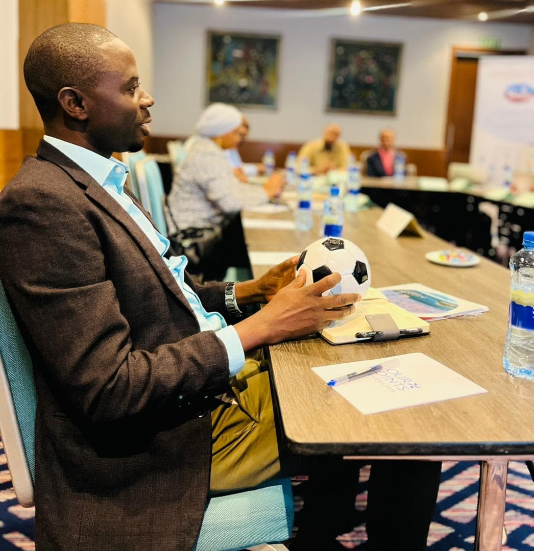 A professional contributing during an IMED facilitated group session